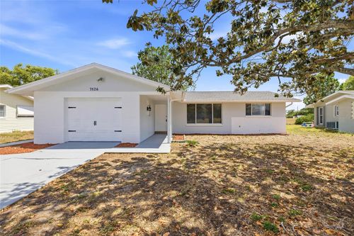 7526 Pineapple Ln, PORT RICHEY, FL, 34668-4029 | Card Image