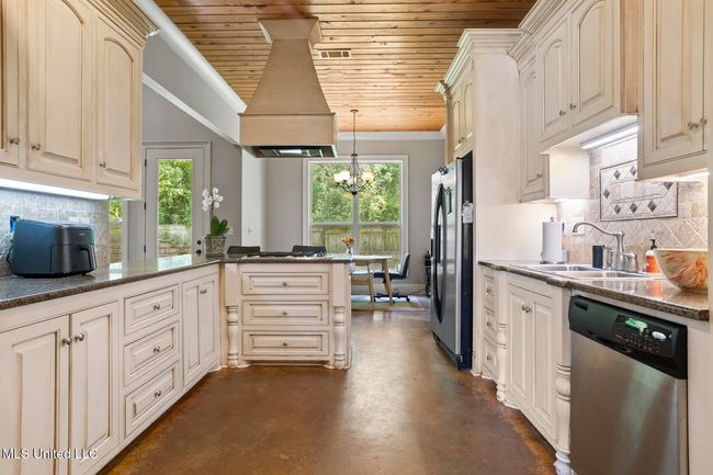 111 Meadow Pointe Cove-9 | Image 10