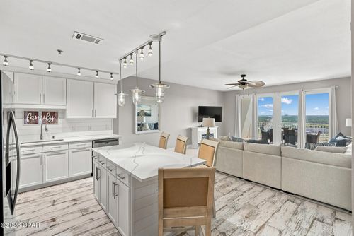 1833-9902 S Thomas Dr, Panama City Beach, FL, 32408-1201 | Card Image