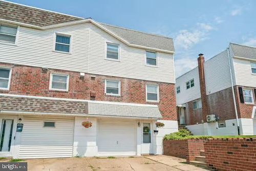 2715 Mower St, PHILADELPHIA, PA, 19152-2106 | Card Image