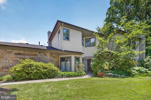 5 Marilyn Ct, Trenton, NJ, 08648-2109 | Card Image
