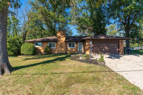 8166 Moubray Dr, Sharonville, OH, 45241-1467 | Card Image
