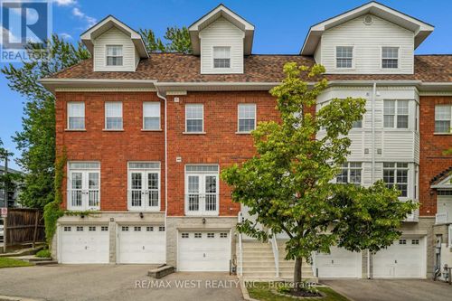 10 Loring Doolittle Crt, Aurora, ON, L4G7Y8 | Card Image