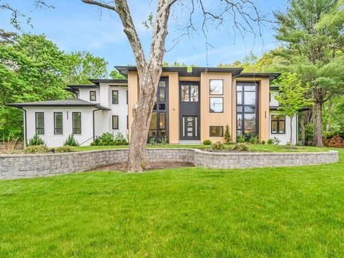 16 Winchester Dr, Lexington, MA, 02420 | Card Image