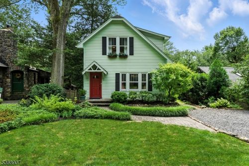 17 Rockaway Dr, Boonton Twp, NJ, 07005-9118 | Card Image