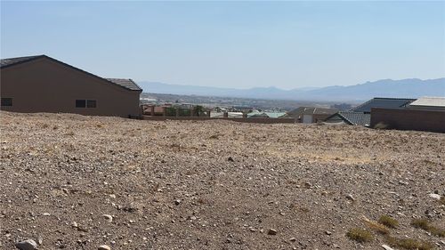 815 Park Hill Ave, Bullhead City, AZ, 86429-7306 | Card Image