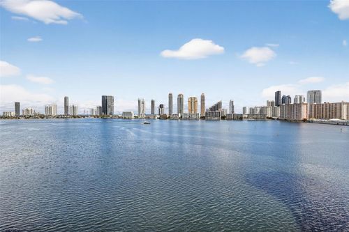 apt-906-3000 Island Blvd, Aventura, FL, 33160-4924 | Card Image