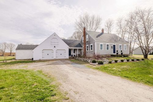 1053 Tremont St, North Dighton, MA, 02764-1604 | Card Image