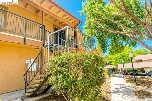 5313 Ridgeview Cir, El Sobrante, CA, 94803-3474 | Card Image