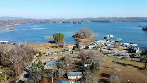 206 Lakeshire Dr, Spring City, TN, 37381-5453 | Card Image