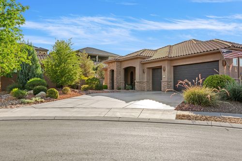 1962 Carolina Cir, St. George, UT, 84790-4878 | Card Image