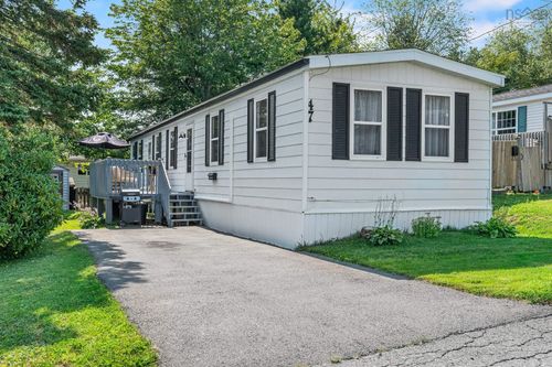 47 Stanley St, House with 3 bedrooms, 1 bathrooms and null parking in Middle Sackville NS | Card Image
