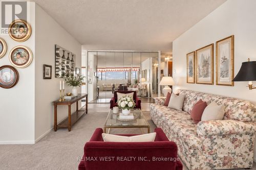 2702-80 Antibes Drive, Toronto (Westminster-Branson), ON, M2R3N5 | Card Image