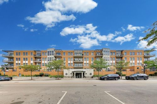 520-135 York St, Elmhurst, IL, 60126-3476 | Card Image
