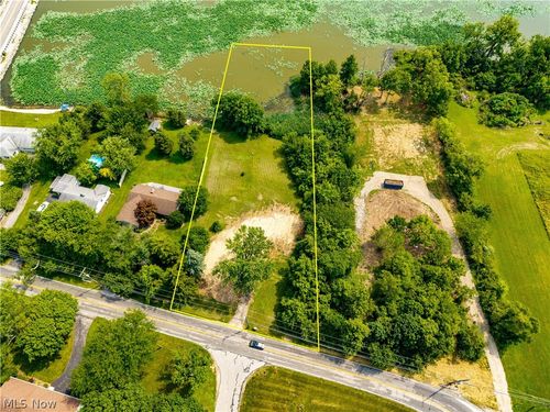 111 W Catawba Road, Port Clinton, OH, 43452 | Card Image