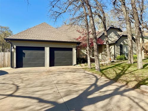 1009 Timbercreek Dr, Duncan, OK, 73533-1145 | Card Image