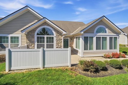 4706 Cobblestone Drive, Tipp City, OH, 45371 | Card Image