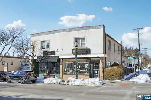 243 Rock Rd, Glen Rock, NJ, 07452-1708 | Card Image