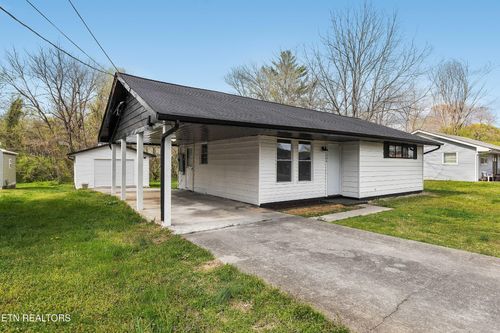 206 Butler Rd, Oak Ridge, TN, 37830-8209 | Card Image