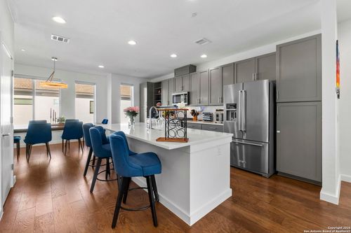 unit-602-102 Tendick, San Antonio, TX, 78209-7104 | Card Image