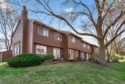 2457 Crestwood Dr, North Saint Paul, MN, 55109-2255 | Card Image