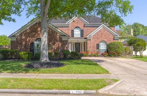 4001 Spring Branch Dr W, Pearland, TX, 77584-9379 | Card Image