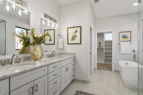 220 Grand Canyon Dr, White Rock, NM, 87547-3654 | Card Image