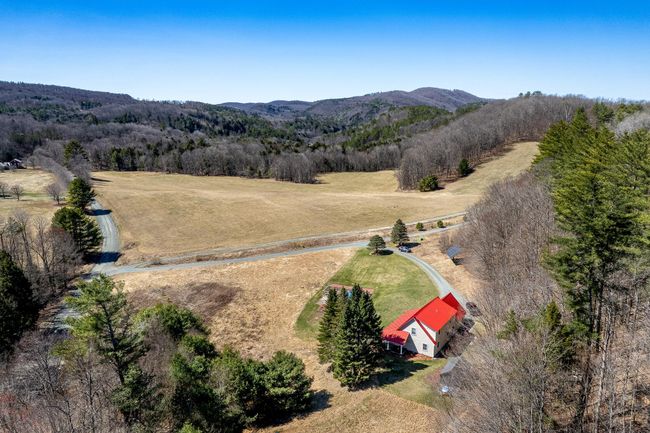 299 Handy Rd, House other with 4 bedrooms, 3 bathrooms and null parking in White River Junction VT | Image 40