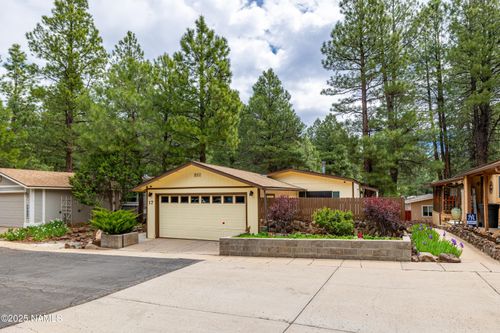17-2401 W Route 66, Flagstaff, AZ, 86001-8761 | Card Image