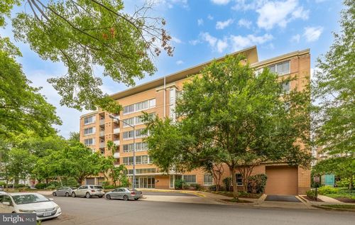 n323-350 G St Sw, WASHINGTON, DC, 20024-3166 | Card Image