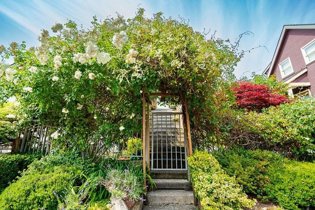 Property entrance | Image 39