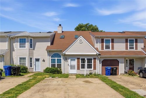 3946 Seeman Rd, Virginia Beach, VA, 23452-2458 | Card Image