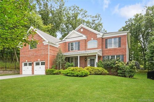 11 Fraydun Ln, Scarsdale, NY, 10583-7609 | Card Image