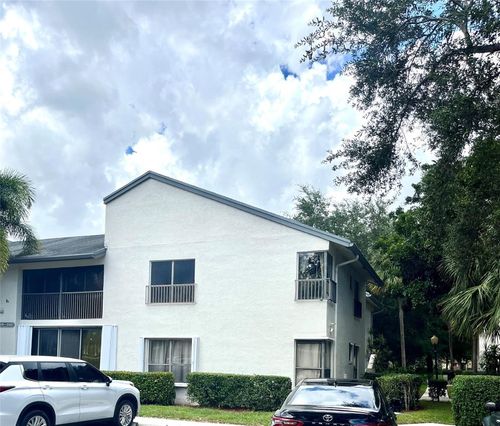 3466-3531 Cocoplum Cir, Coconut Creek, FL, 33063-5928 | Card Image