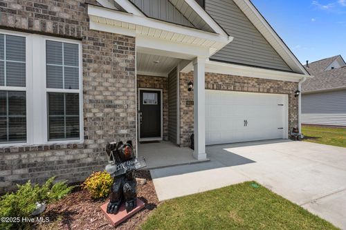6012 Bayberry Park Dr, New Bern, NC, 28562-5740 | Card Image