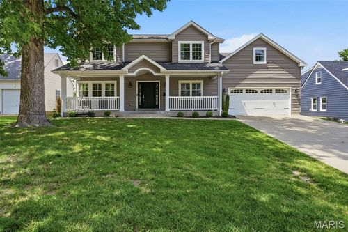 615 Meadowridge Ln, Kirkwood, MO, 63122-3021 | Card Image