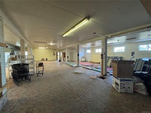 451 Albert St, Nanaimo, BC, V9R2V9 | Card Image