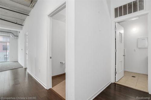 apt-202-3670 Woodward Ave, Detroit, MI, 48201-2455 | Card Image