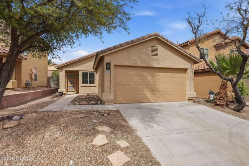 690 W Desert Blossom Dr, Green Valley, AZ, 85614-5494 | Card Image