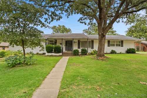 926 Sandstone Dr, Bartlesville, OK, 74006-4421 | Card Image