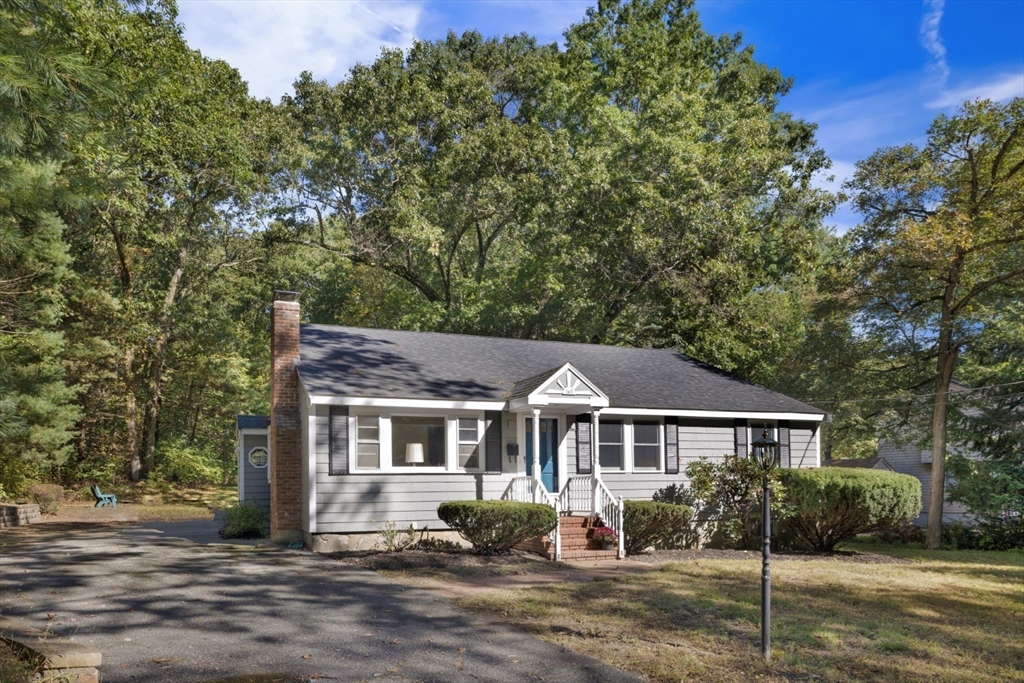 Van Norden Rd, Reading, MA 01867