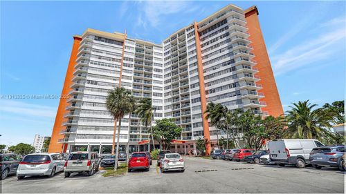 apt-512w-1301 Ne Miami Gardens Dr, Miami, FL, 33179-4974 | Card Image