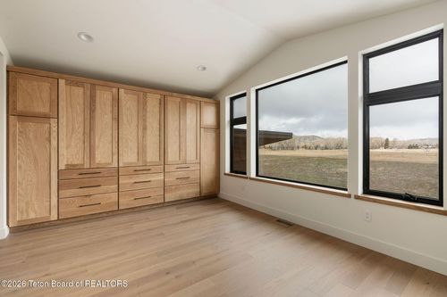 2055 Log Cabin Clb Road, Jackson, WY, 83001 | Card Image