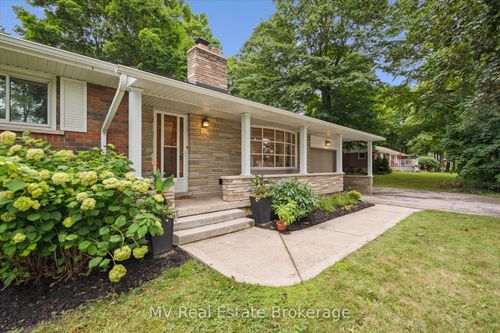 348 Colborne St, Elora, ON, N0B1S0 | Card Image
