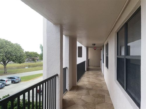 apt-303-10360 Nw 30th Ct, Sunrise, FL, 33322-2047 | Card Image