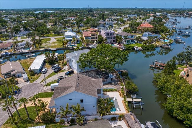 1739 1/2 Bayou Grande Blvd Ne, House other with 4 bedrooms, 4 bathrooms and null parking in St Petersburg FL | Image 80