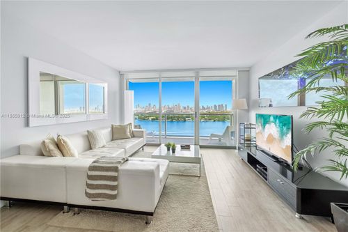 apt-2005-650 West Ave, Miami Beach, FL, 33139-6367 | Card Image