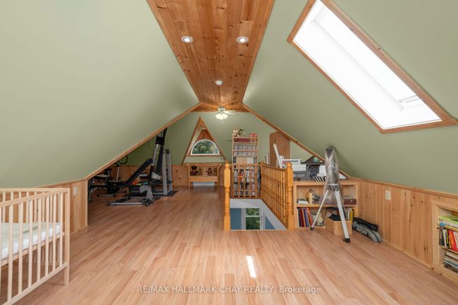 4950 Penetanguishene Rd, House other with 4 bedrooms, 3 bathrooms and 10 parking in Hillsdale ON | Image 33