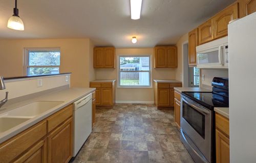 4355 Maize Rd, Columbus, OH, 43224-5129 | Card Image