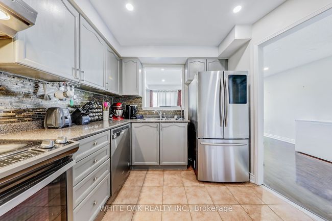 26 - 1867 Kingston Rd, Condo with 3 bedrooms, 3 bathrooms and 1 parking in Pickering ON | Image 12